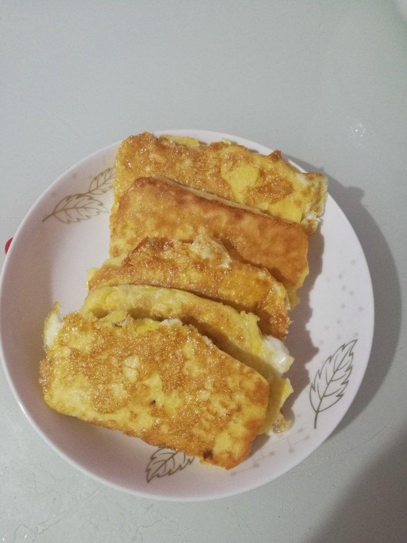 鸡蛋煎馒头片