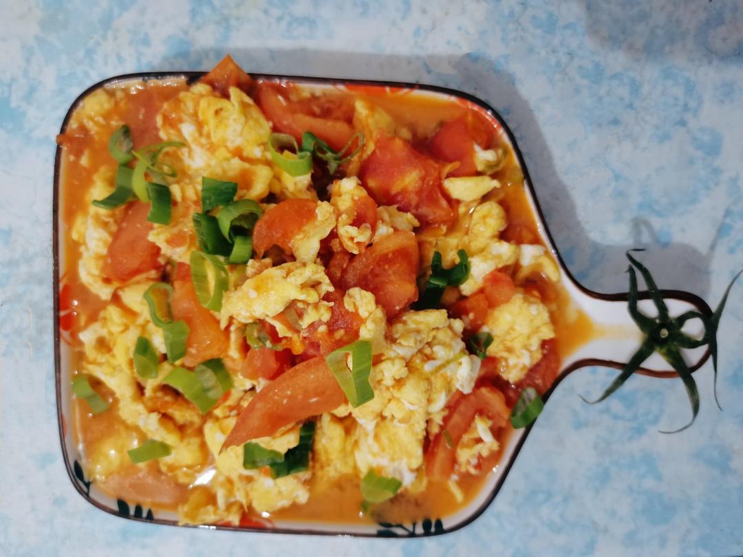 番茄炒鸡蛋（超浓的番茄味）