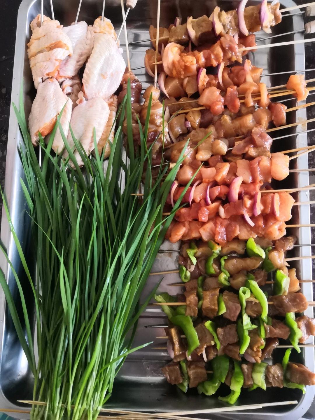 户外烧烤之烧烤实践篇：如何自己做室外烧烤（二）(利用公园公共烧烤架，包括工具的选择和点火方法等)