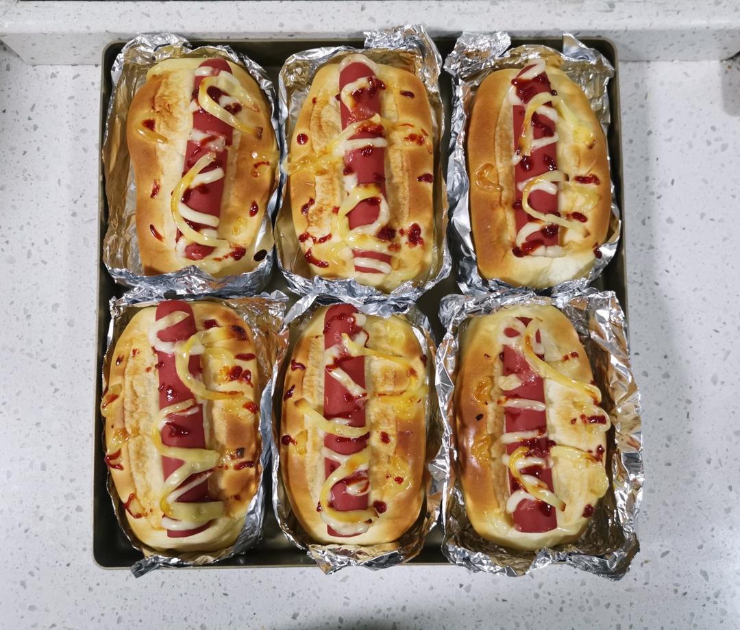软fufu的经典肉松肠仔包