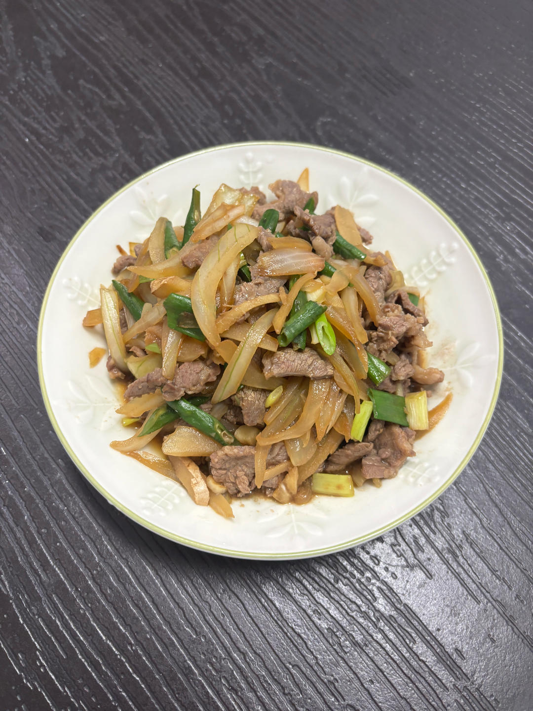 洋葱炒牛肉