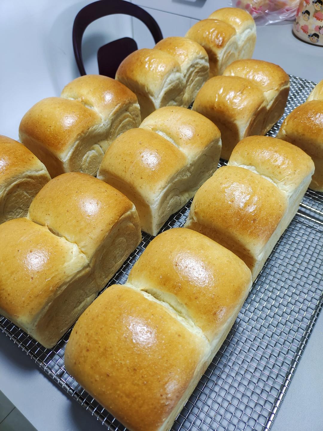 奶香浓郁的奶酪吐司