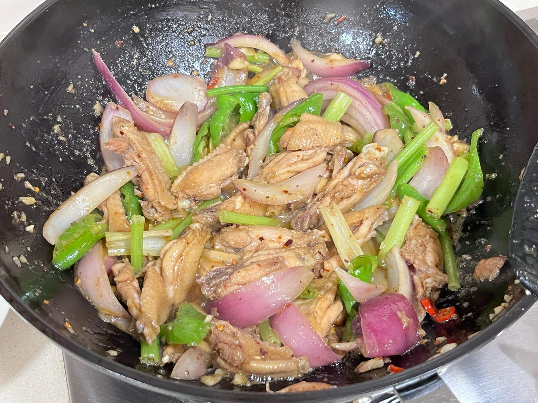 ✅挑战365天晚餐不重样第118天:干锅鸡翅‼️
