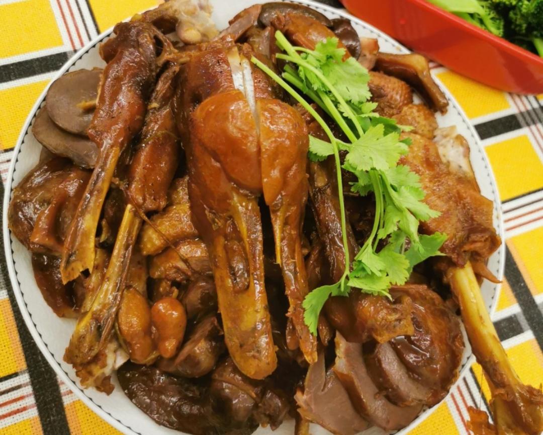 卤鹅