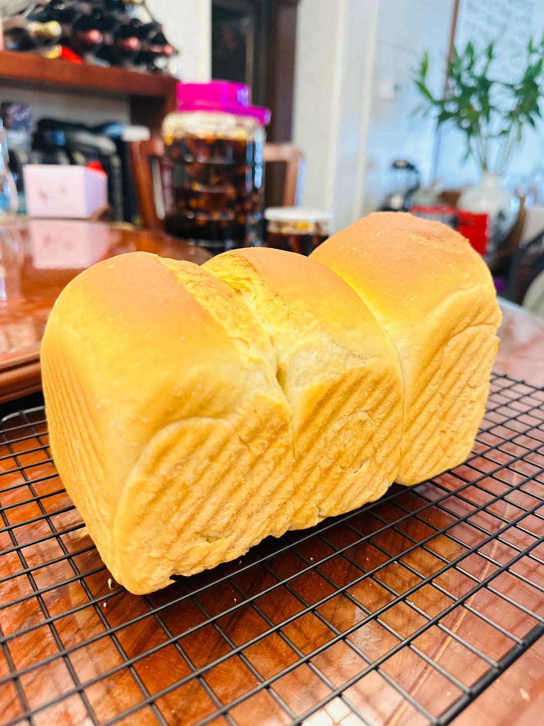 烫种酸奶蛋白吐司