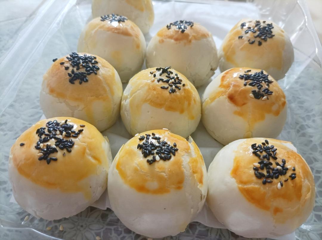 超简单 免揉 酥掉渣的蛋黄酥(超详细附全程视频)不破酥『万能酥皮』
