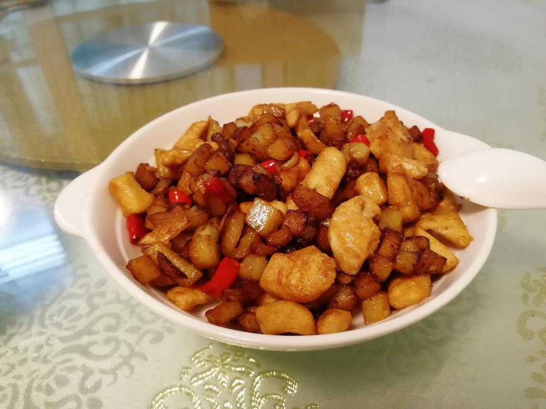 一道怎么做都好吃的干煎土豆鸡丁（红烧，咖喱，椒盐，孜然）