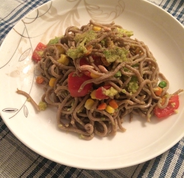 牛油果拌荞麦面（健康无油）