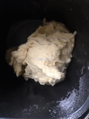 饺子皮（面包机版）的做法 步骤1
