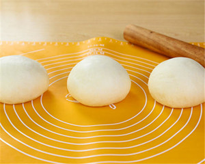 红枣炼奶吐司的做法（面包机版）的做法 步骤6