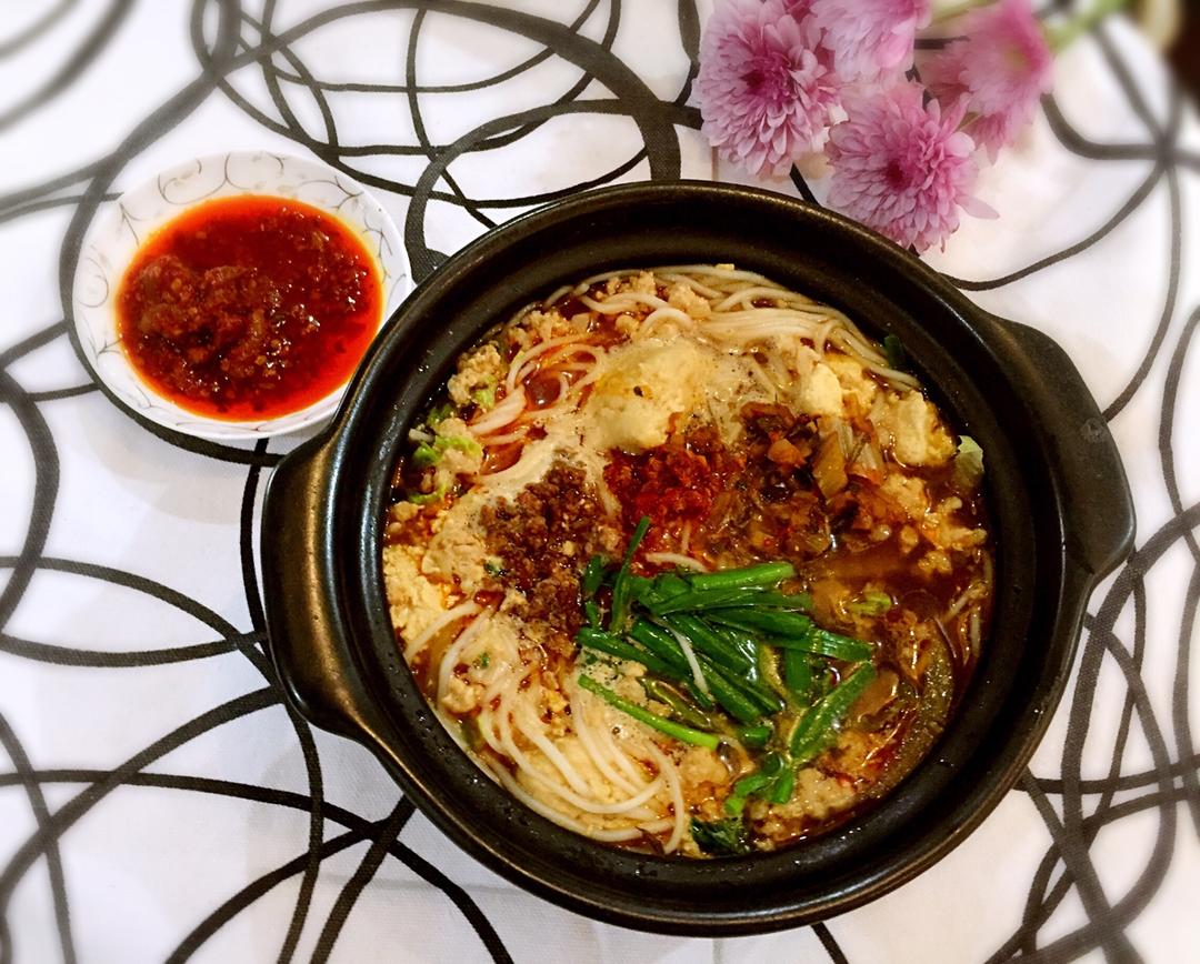 臭豆腐小锅米线