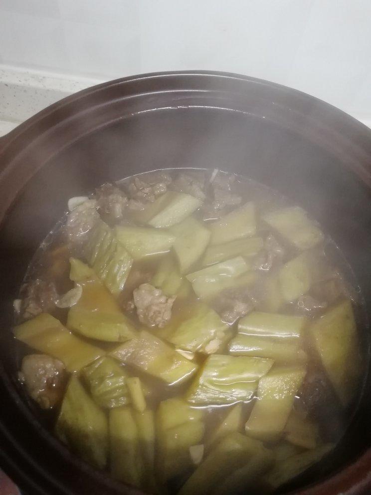苦瓜焖牛腩