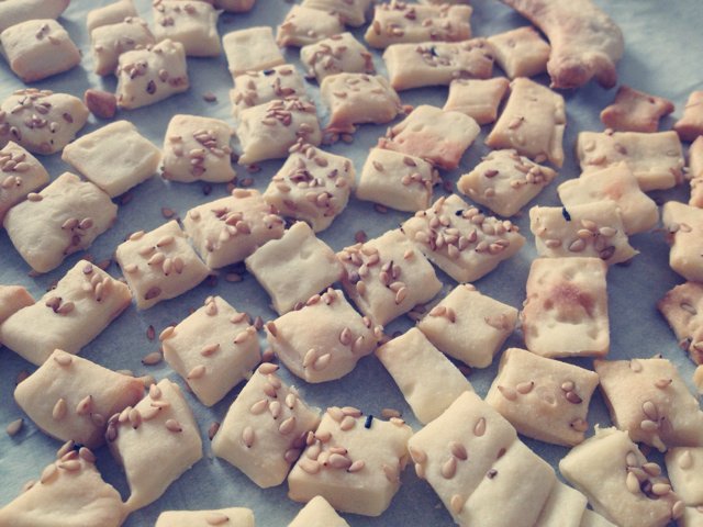 牛奶方块小饼干