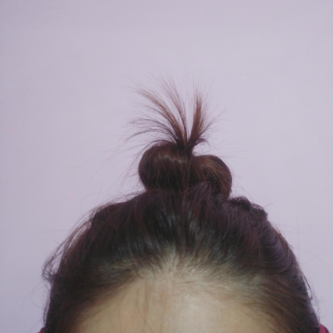 你的丸子头长草了诶