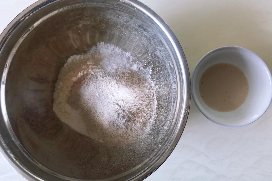 纯奶手撕吐司的做法 步骤1