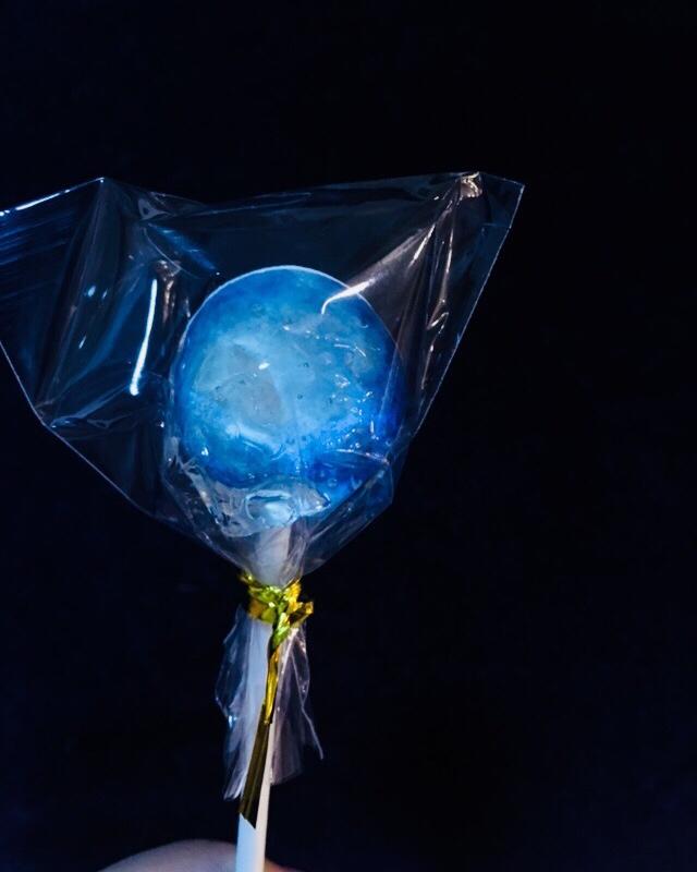 madyfox做的这个暑假,我们送你一个的温柔宇宙——星空棒棒糖