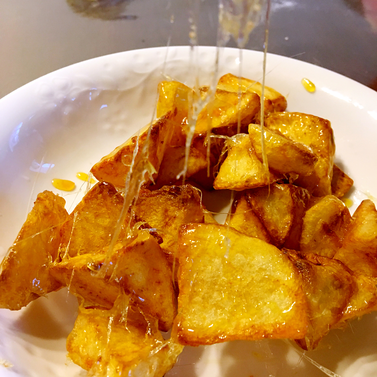 掵钟注锭做的拔丝土豆