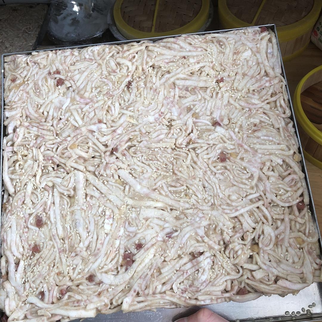 银鱼虾干芋丝饼