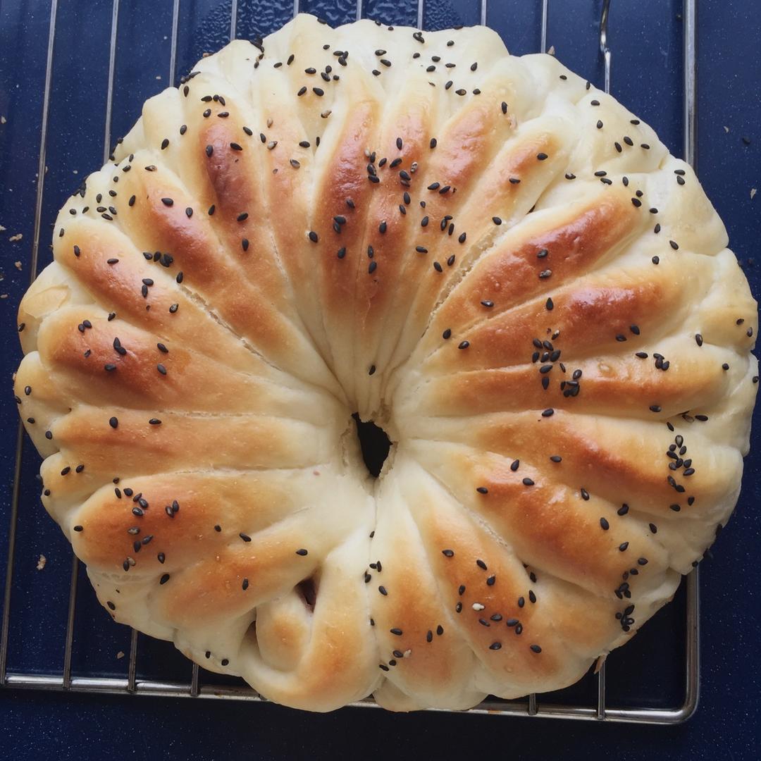 淡奶油豆沙面包