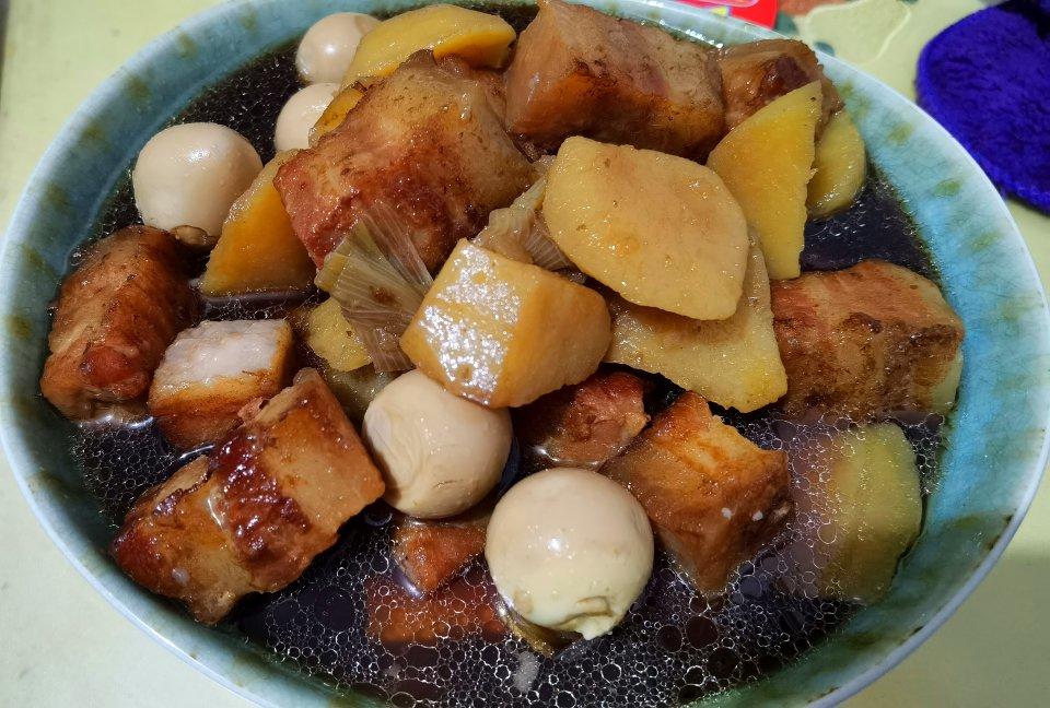 不油腻的土豆红烧肉