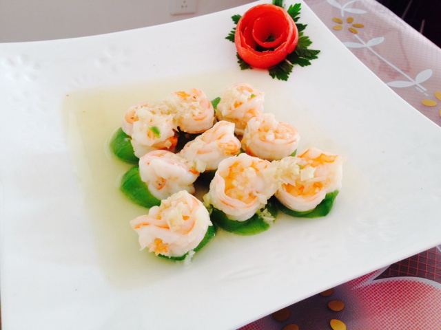 清蒸丝瓜虾球