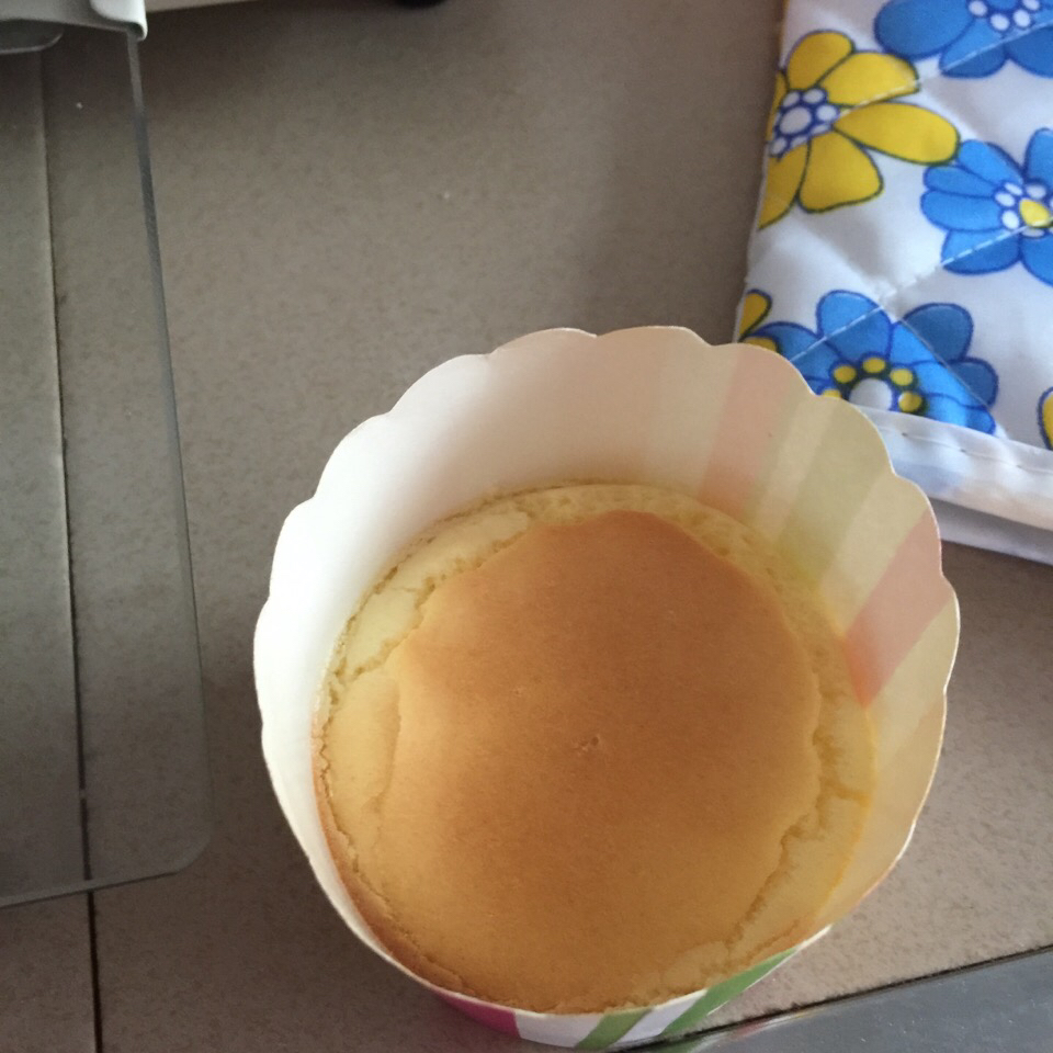 芒果流心杯蛋糕