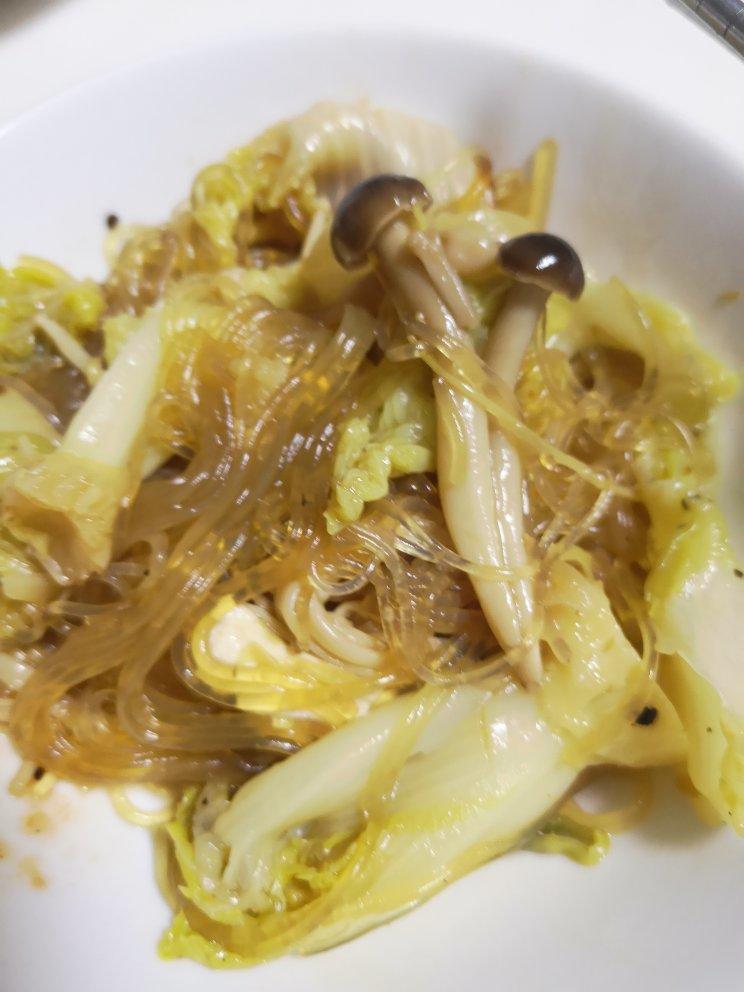 豆腐粉丝金针菇白菜煲