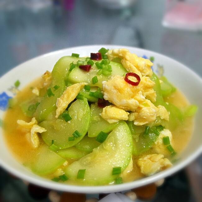 西葫芦炒鸡蛋-春天里的小清新