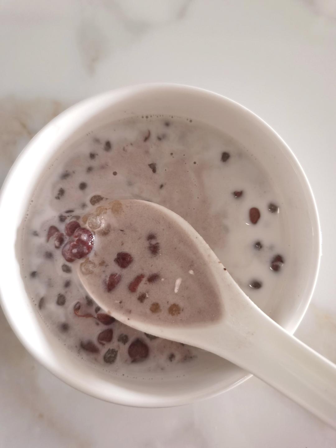 椰汁红豆西米露