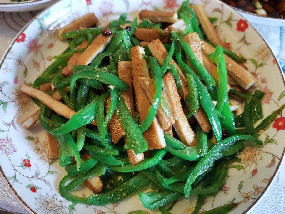 青椒炒豆腐干
