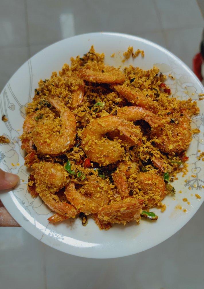 【避风塘香酥虾】