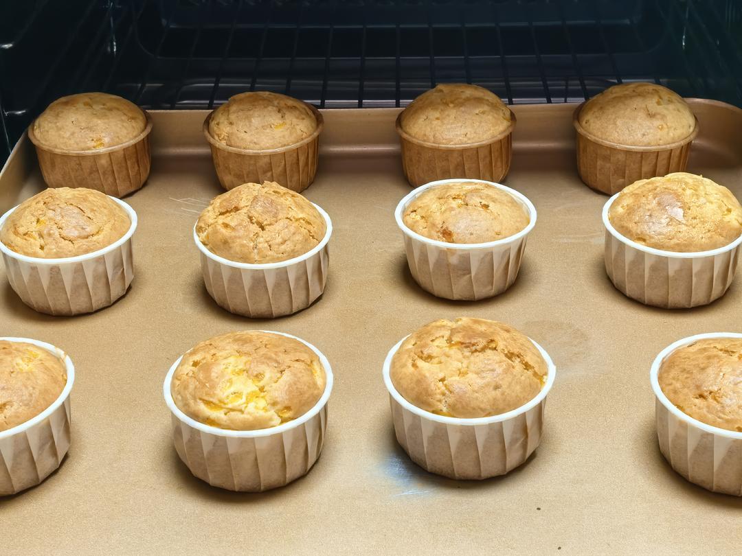 五招烤出一个蓬松湿软的空气玛芬蛋糕