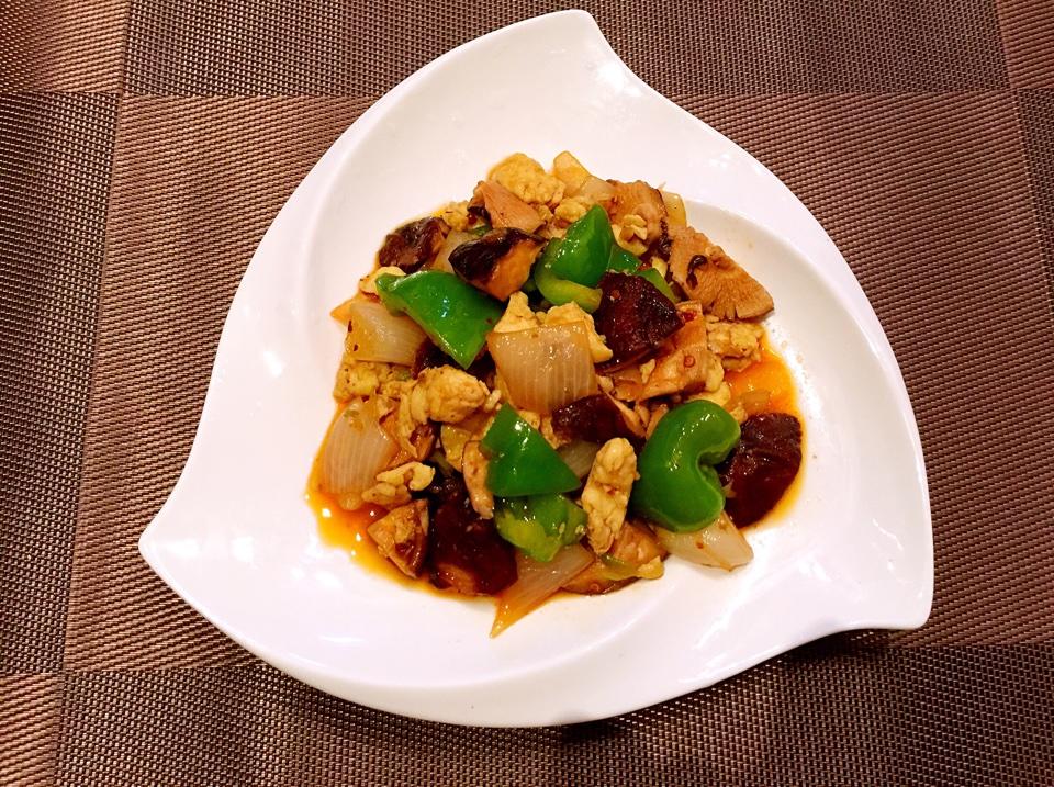 香菇鸡蛋炒菜椒