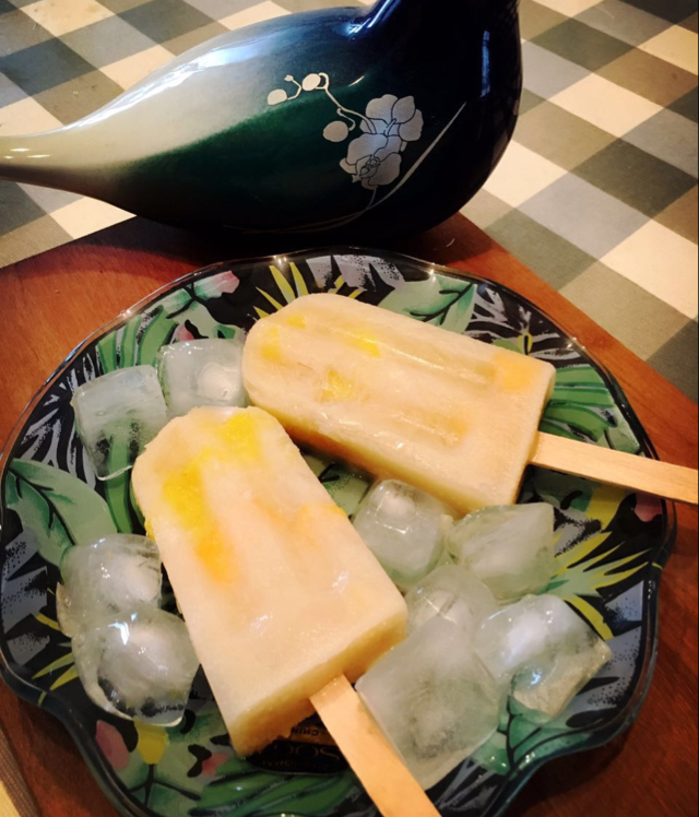 养乐多水果冰棍