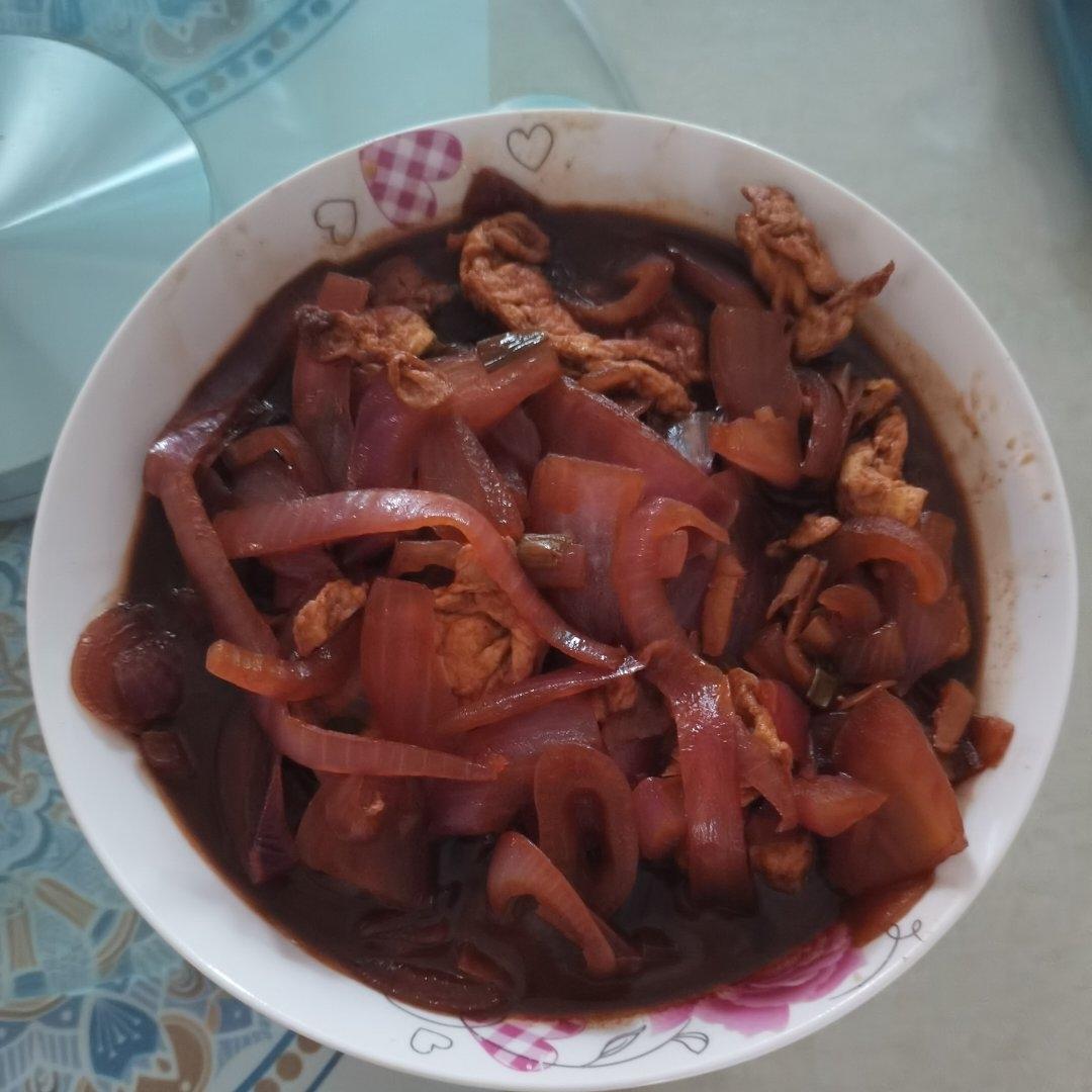 降压防癌的好食材  洋葱炒鸡蛋