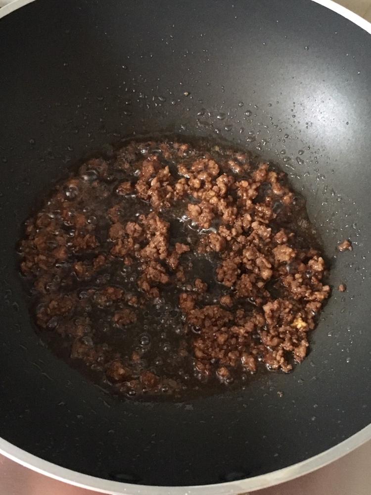 鸡汤版油菜肉末乌冬面的做法 步骤1