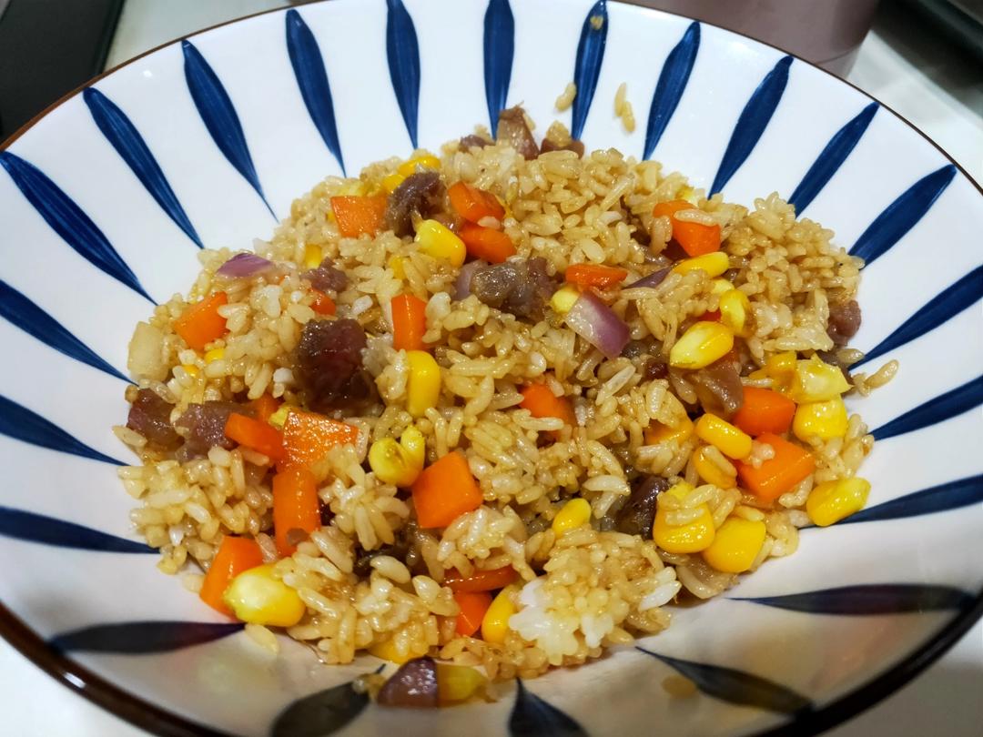 腊肠炒饭