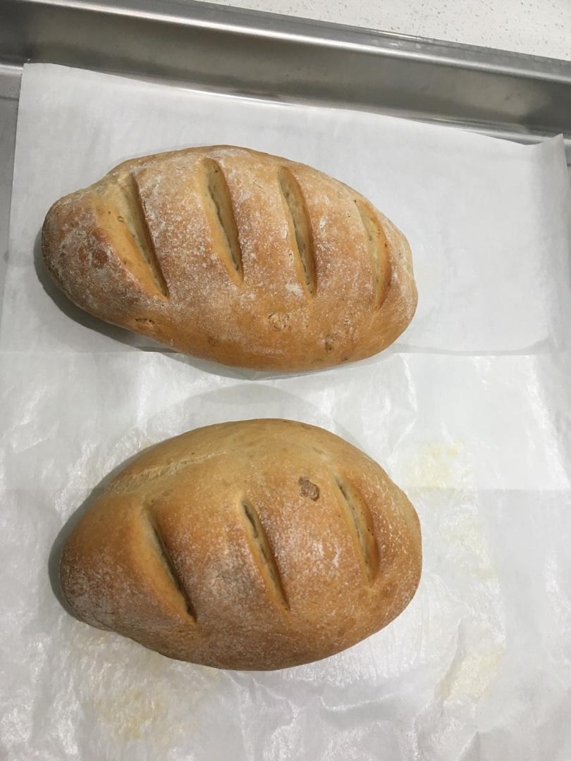 无油无糖无需手套膜的低脂全麦面包