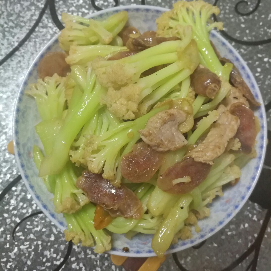 花菜炒腊肠