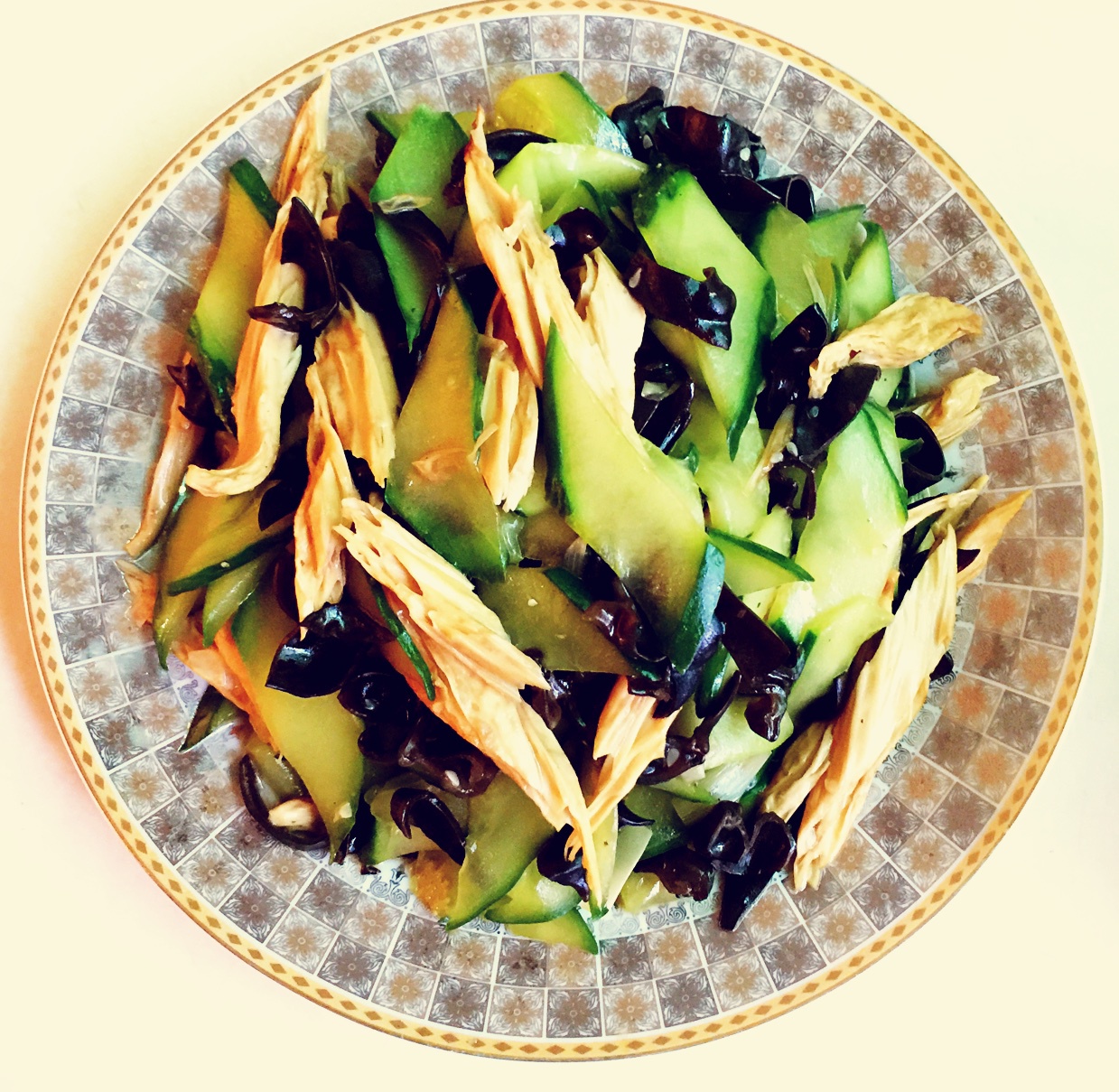 腐竹木耳黄瓜炒