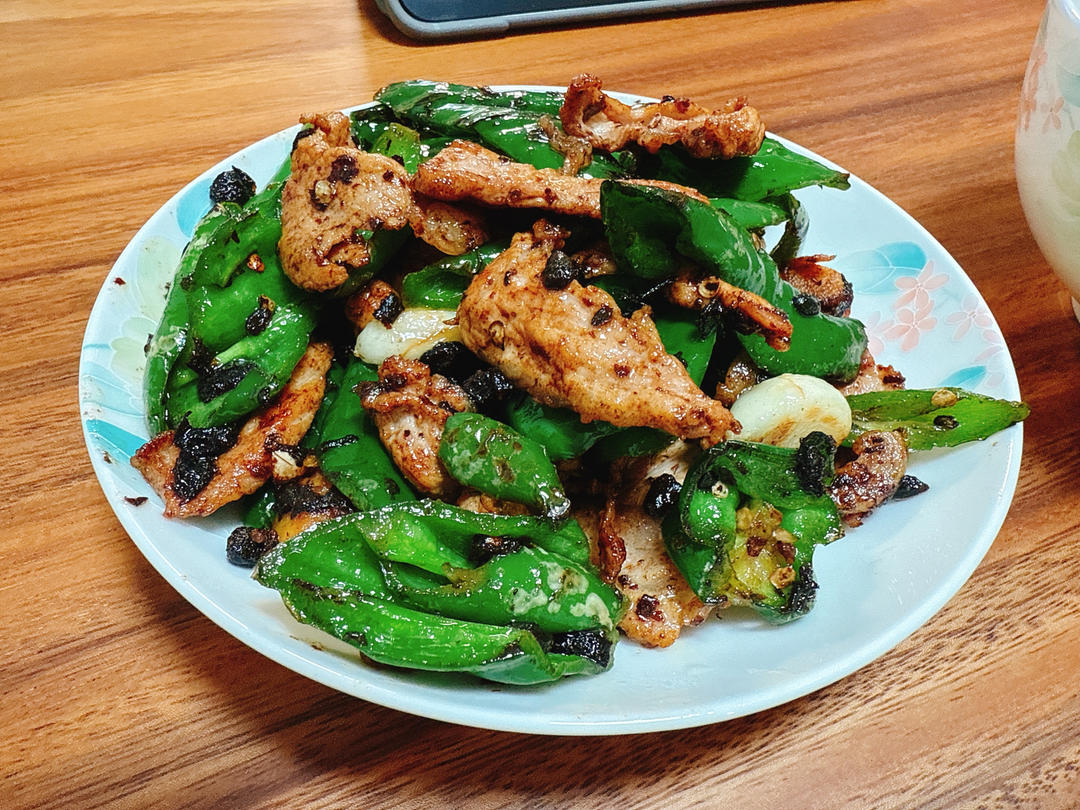 正宗辣椒炒肉