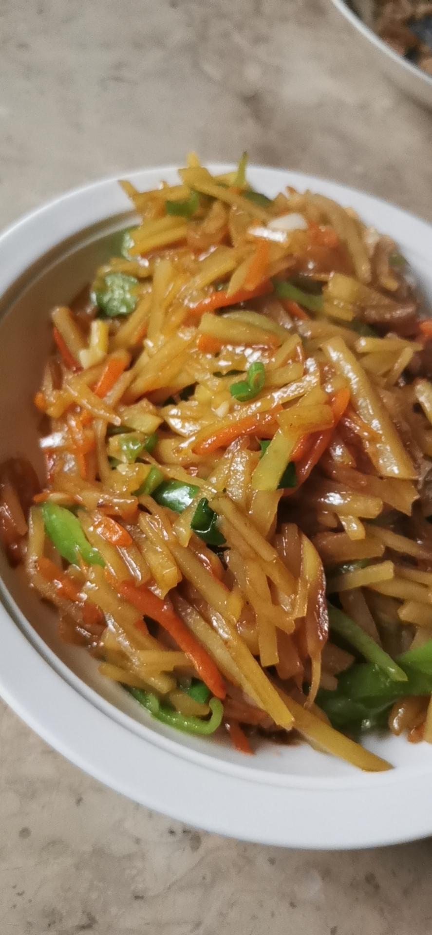 家常土豆丝