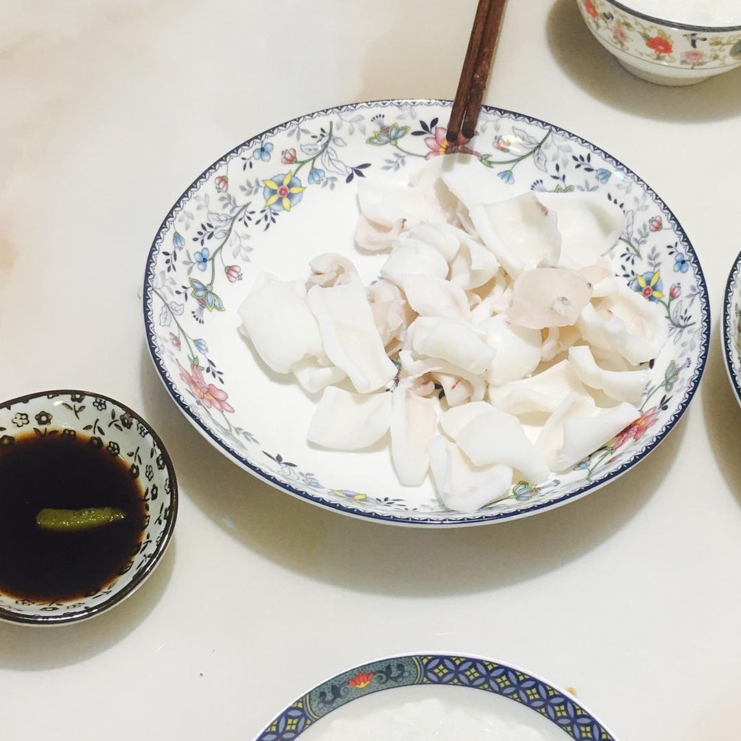 清淡的白灼鱿鱼