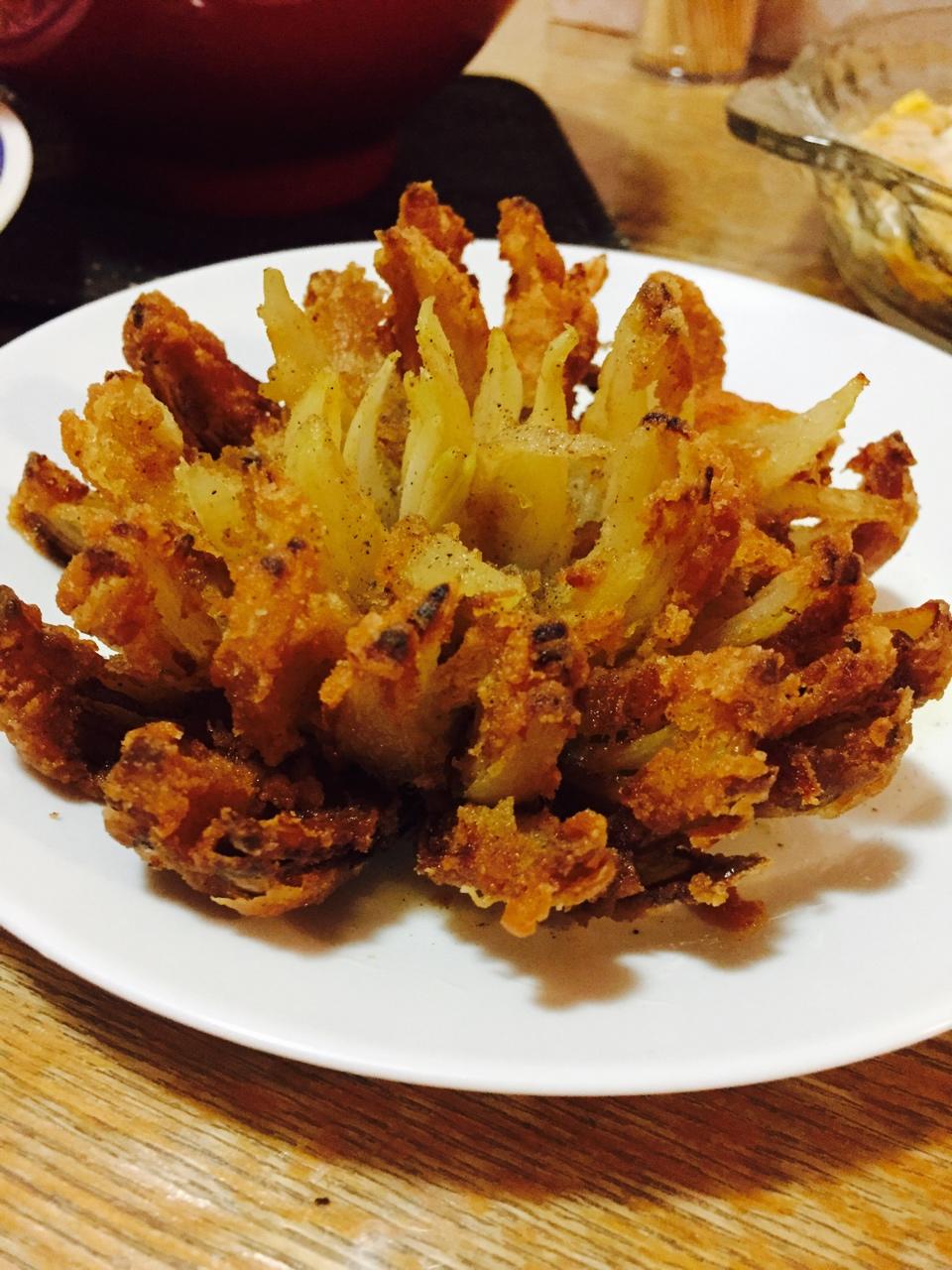 rachelwei做的自制名店outback招牌菜:酥炸洋葱花