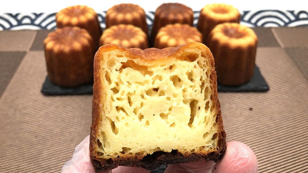 杏仁可丽露,轻轻一咬,外脆内软的质感瞬间弥漫口中,回味无穷。的做法