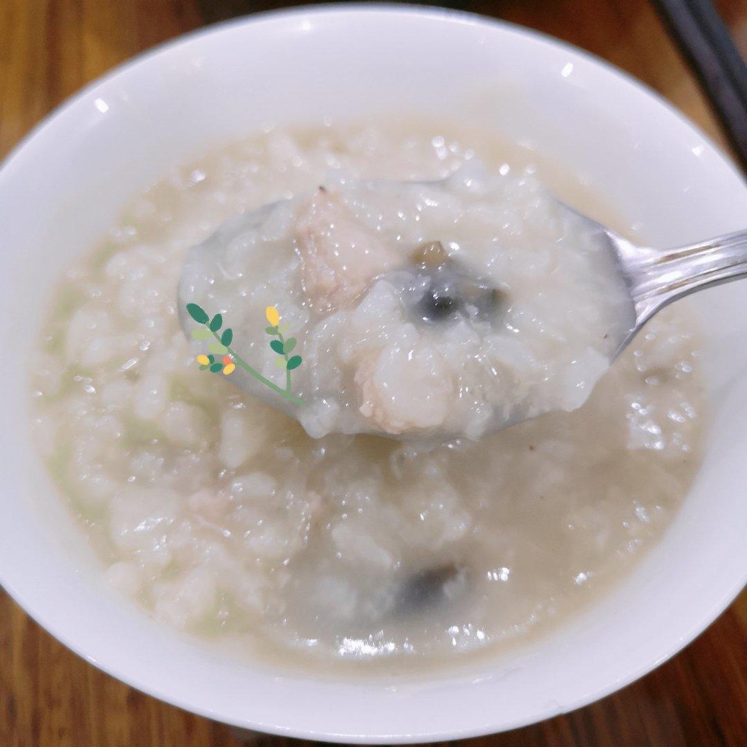 十五分钟快手之香滑皮蛋瘦肉粥(附五分钟电饭煲电压力锅更快捷方法)