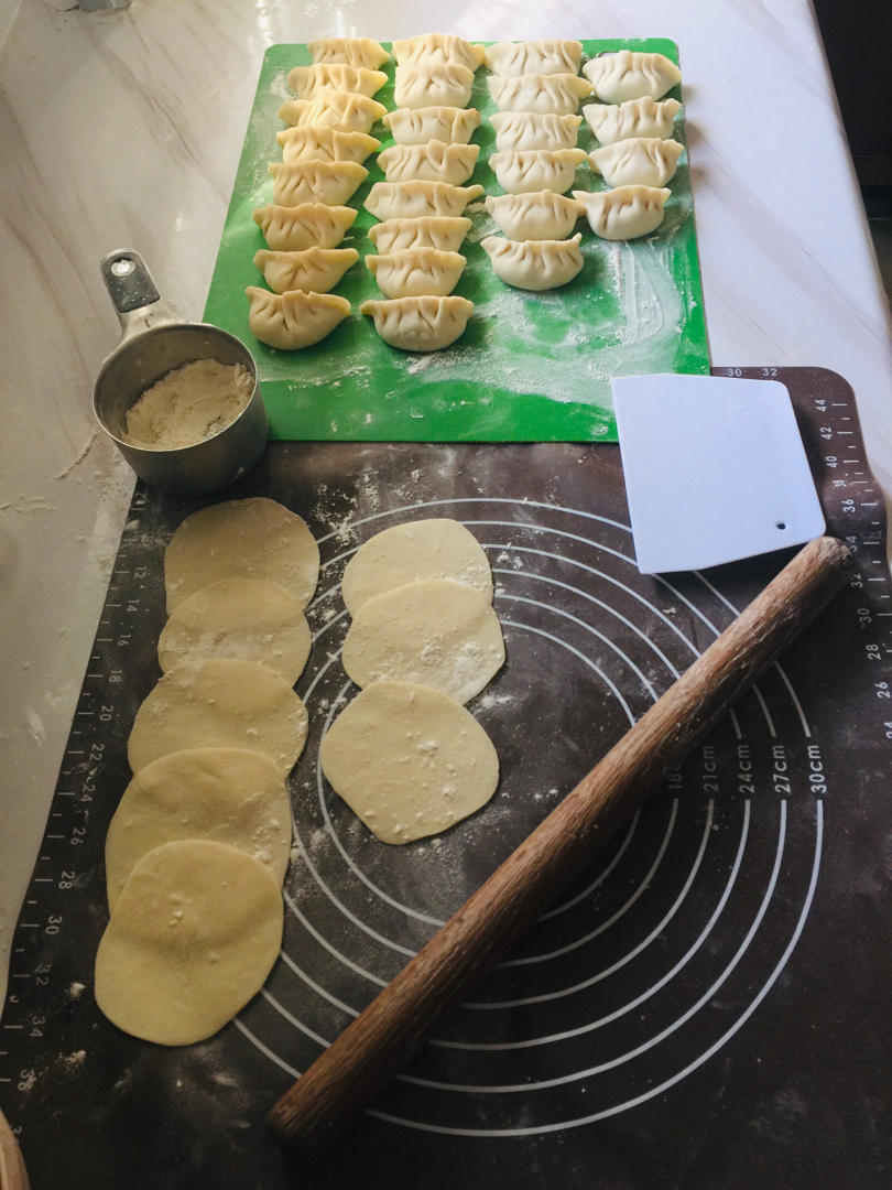 手工揉面三分钟，又韧又薄又好包的饺子皮