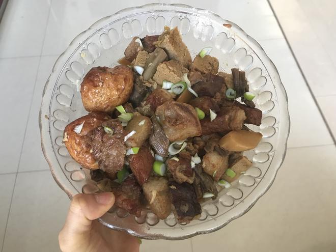 五花肉烧冻豆腐的做法