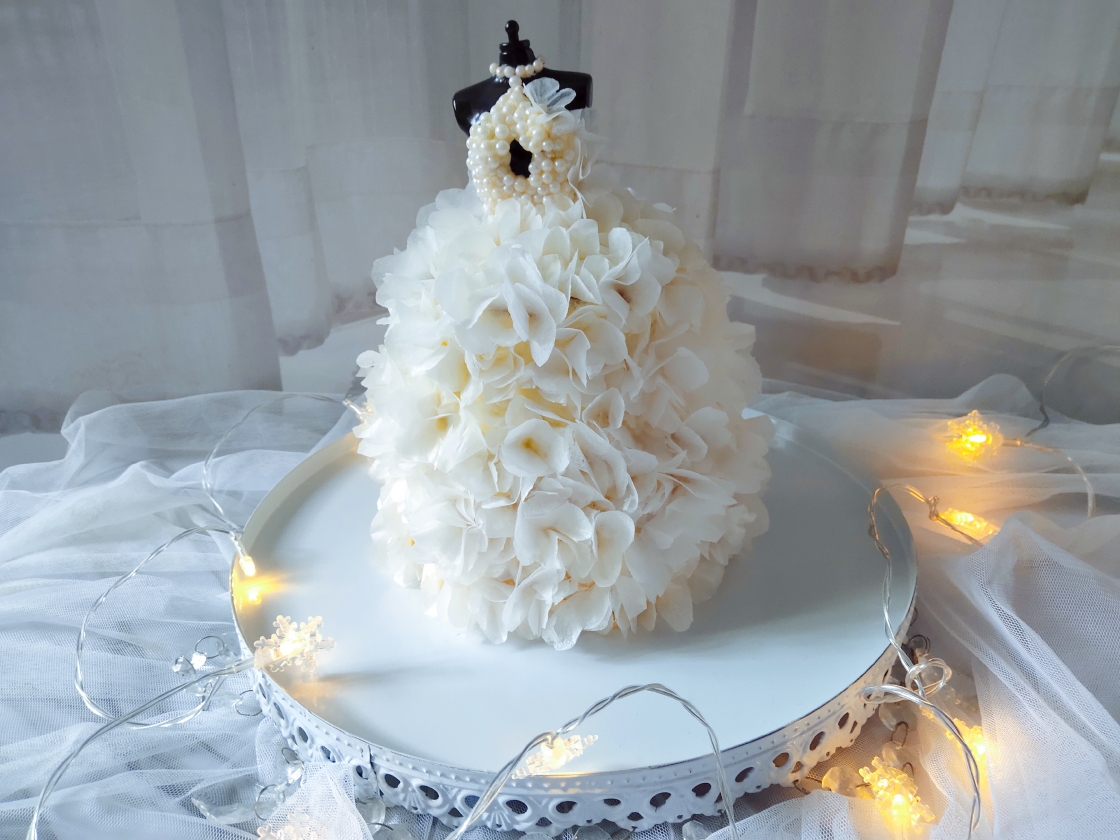 浪漫的婚纱蛋糕的做法