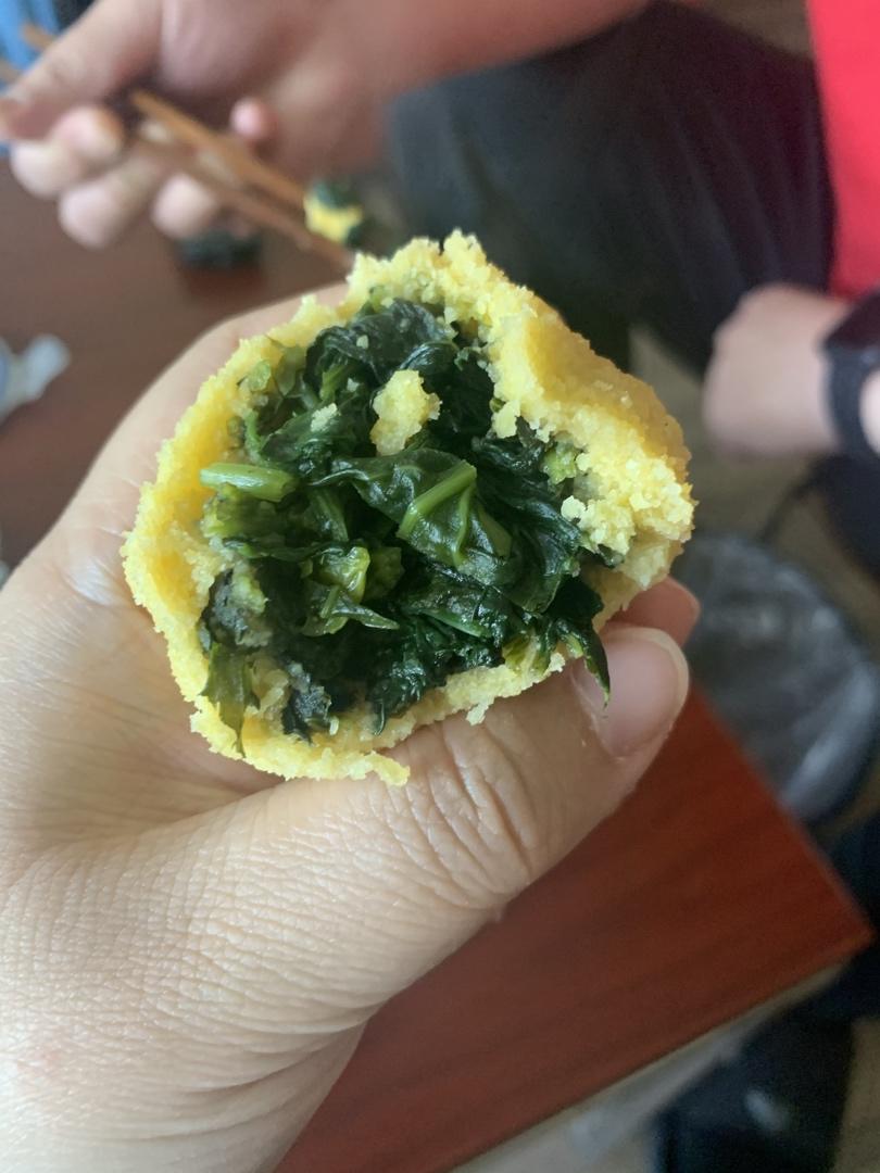 薄皮大馅菜团子